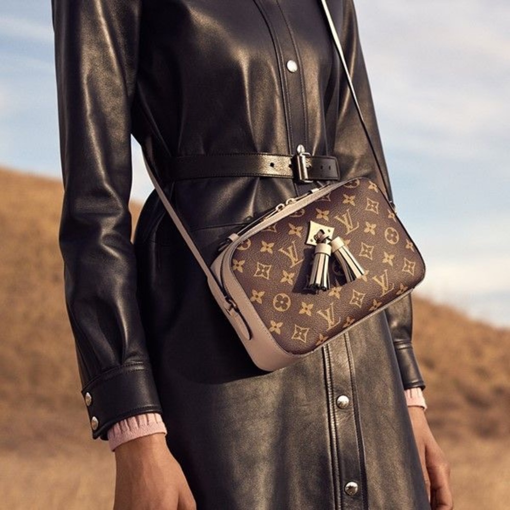 Authentic Louis Vuitton Saintongue Shoulder Bag - Picture 8 of 8